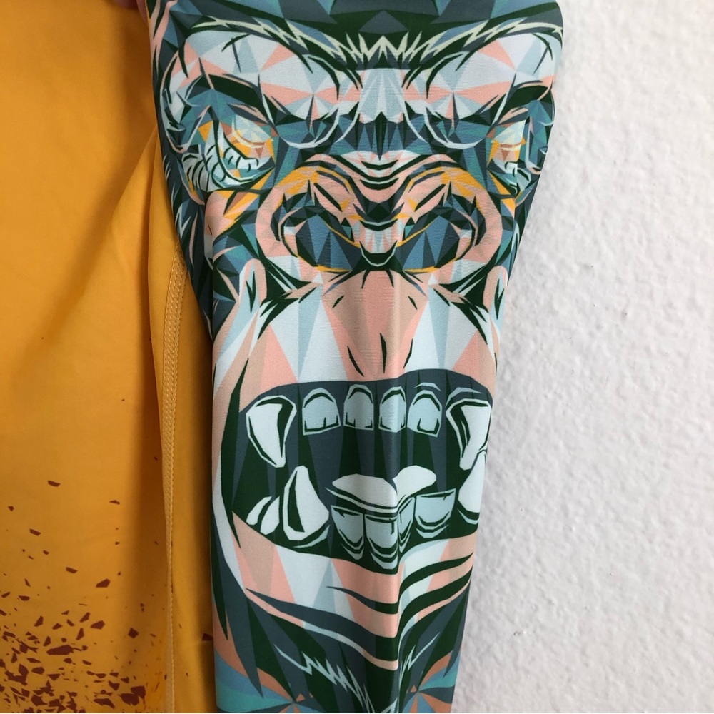 Yellow Rashguard M - Picture 8 of 12